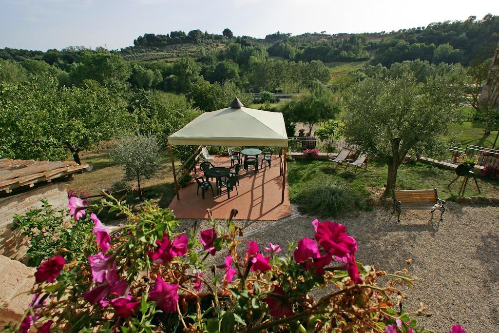 Podere Il Pero Сиена Экстерьер фото