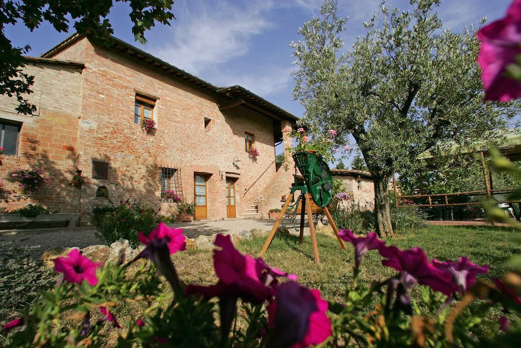 Podere Il Pero Сиена Экстерьер фото